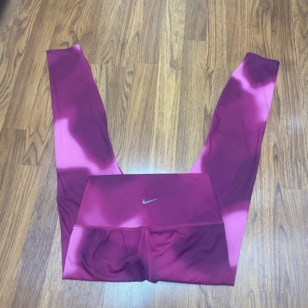 NWOT Nike sz M Purple Yoga Pants